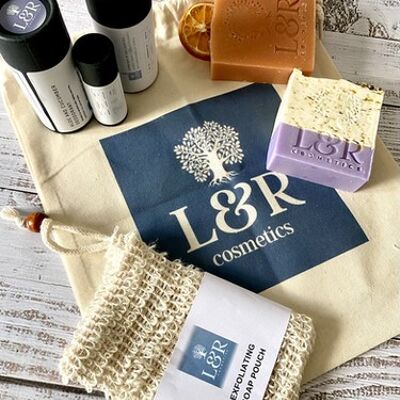 L&R Self Care Gift Set - Lavender and Camomille - Detox Activated Charcoal Bar