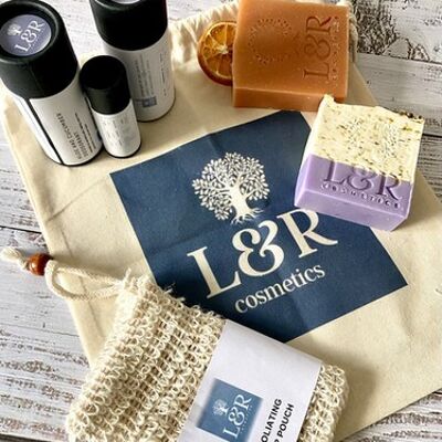 L&R Self Care Gift Set - Lavender and Camomille - Detox Activated Charcoal Bar