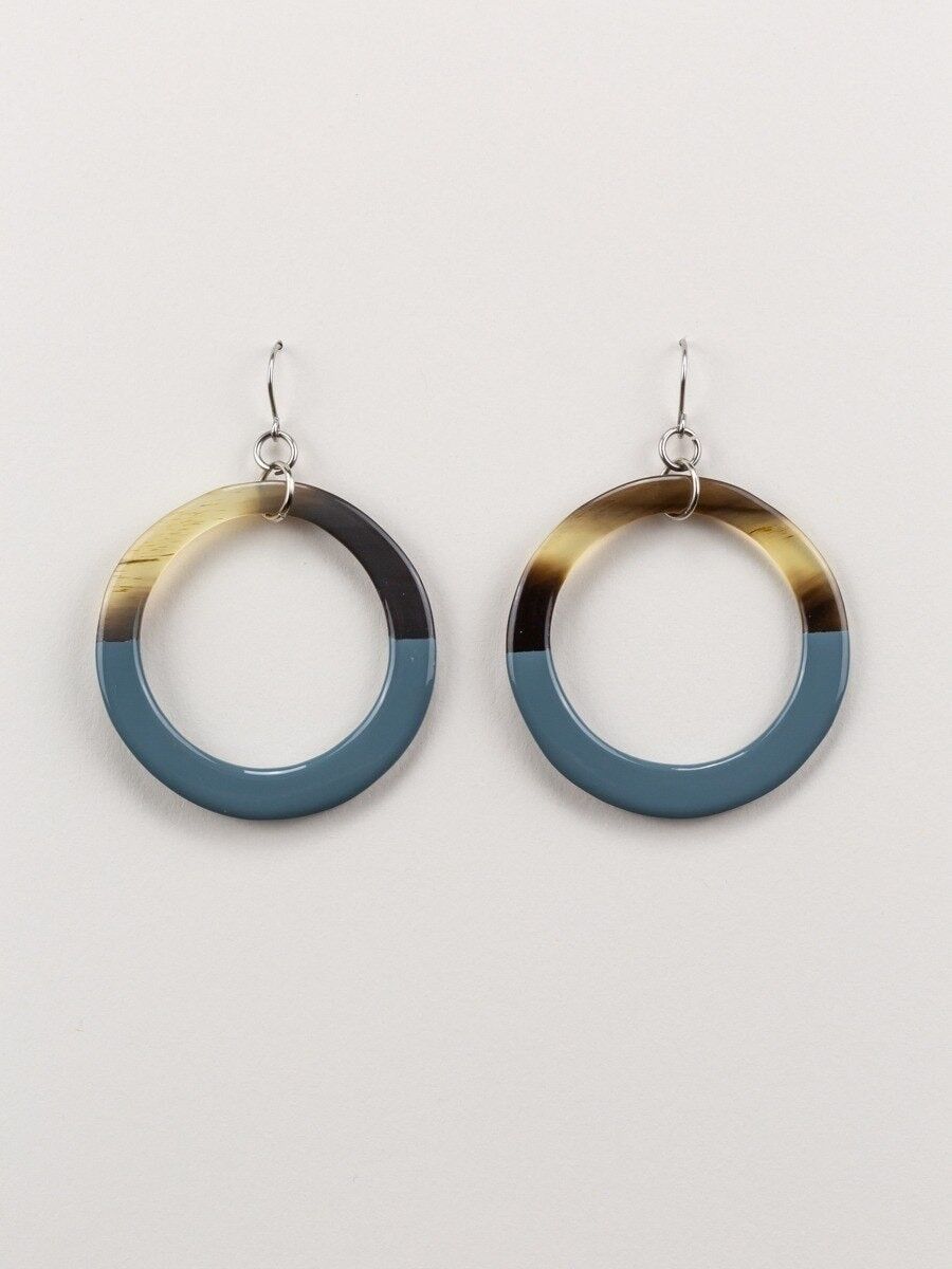 Orecchini ad anelli fini laccati grigio-blu