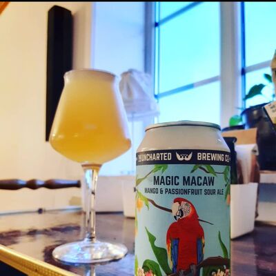 Magic macaw passionfruit & mango sour ale