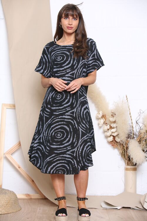 Black  swirl pattern short sleeve dress