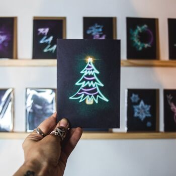 Carte de Noël d'arbre au néon 3