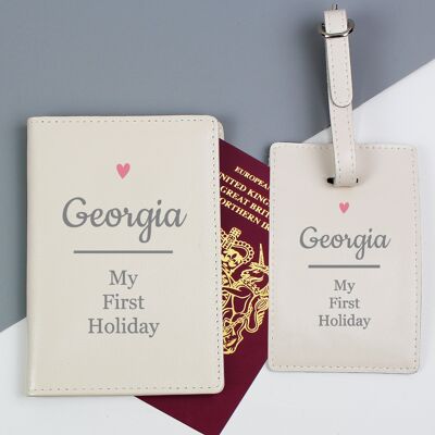 Set porta passaporto e targhette per bagagli personalizzati con cuore rosa crema