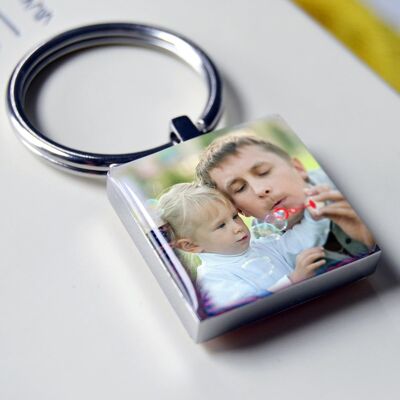 Personalisierter gewölbter Foto-Schlüsselanhänger mit Metallkern – Vollfarbiges Muttertagsgeschenk