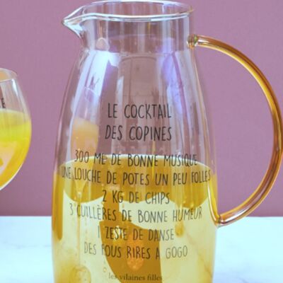 Ideal gift: Friends Cocktail Pitcher