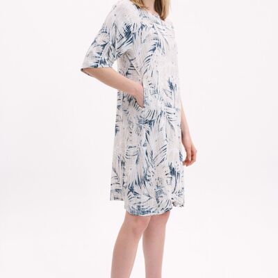 ROOMY, PATTERNED DRESS