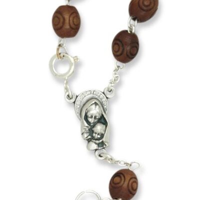 Diez rosario de madera marrón