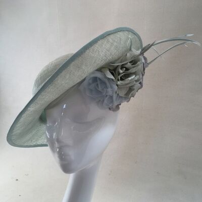 Lucy - Hat with large brim in aquamarine sinamay, trimmed with handmade flowers - Turquoise - Picture hat - Sinamay straw