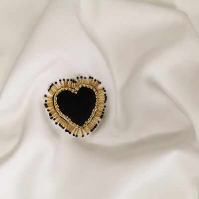 Heart brooch in black velvet and gold pearls