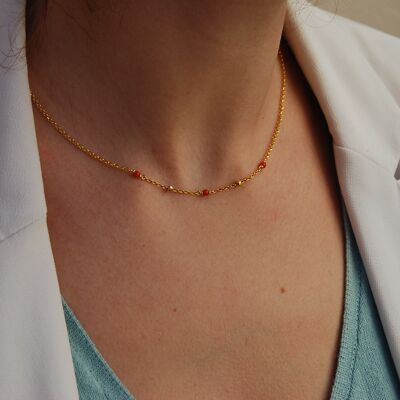 Collier en argent sterling avec corail rouge.