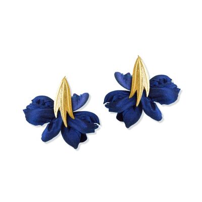 Boucles d'oreilles faites à la main avec des fleurs en soie Fleuriste