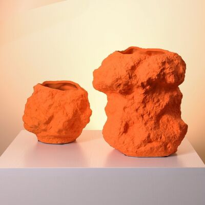 Ceramic vase w. look of rock, in trendy orange CHU20OR