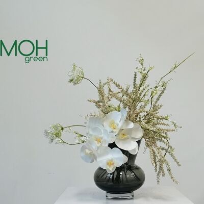 luxury modern classic vase, heavy glass, ROC 18GR