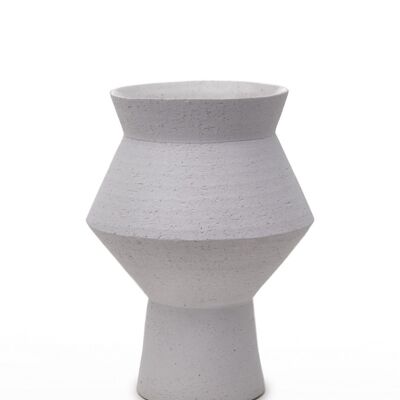 florero redondo angular de diseño moderno, cerámica blanca: CUZCO 27WH