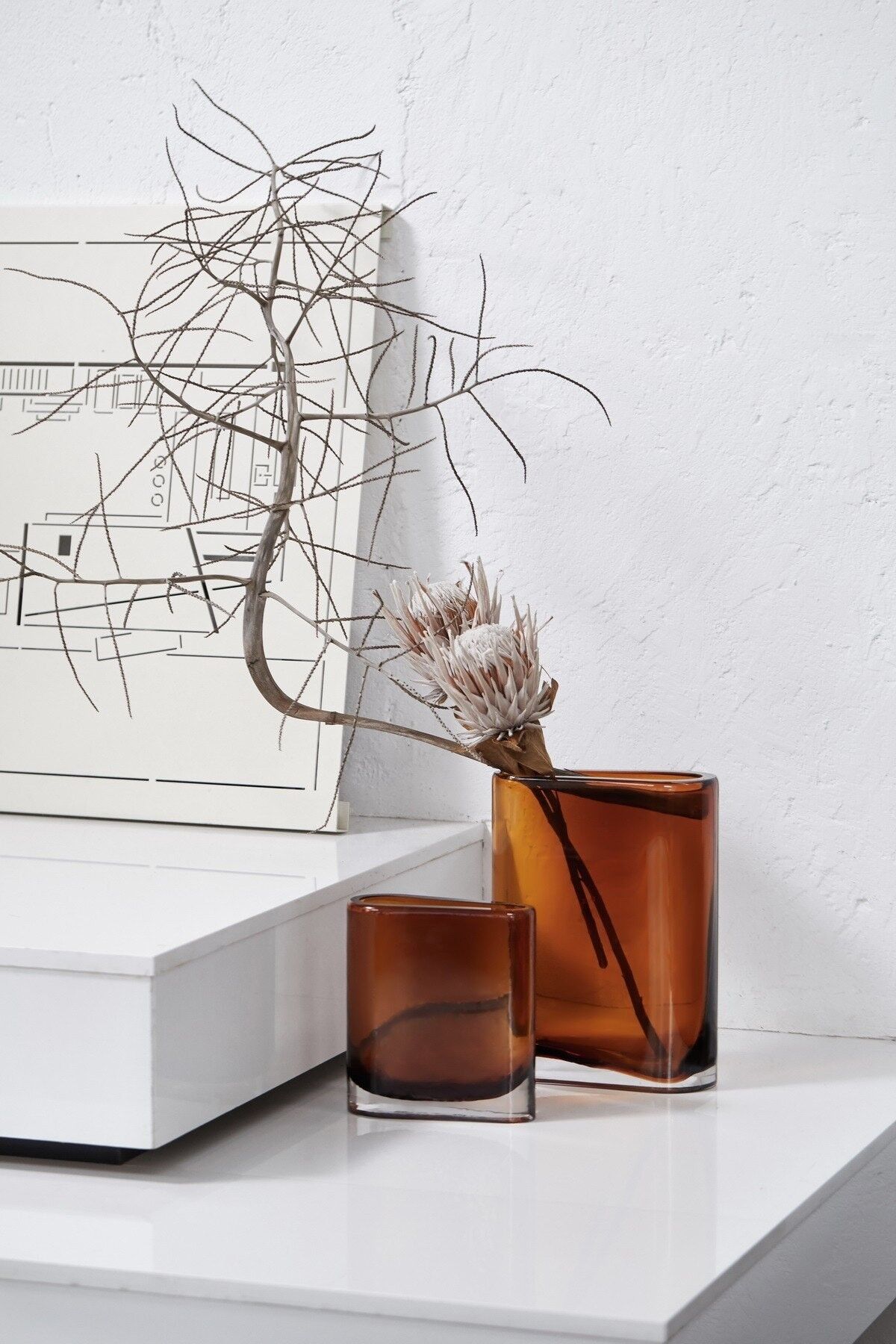 moderno vaso di fiori di lusso in vetro squircle asimmetrico, BADEN 30AM