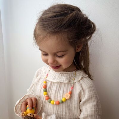 Children's necklace "Daisy"