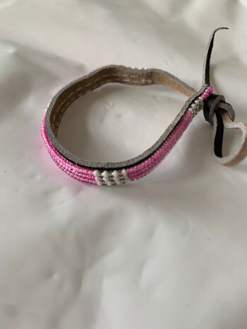 *nouveau* bracelet rose avec blanc/argent