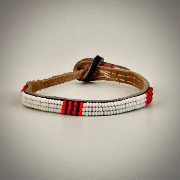 Bracelet blanc/noir/rouge 1