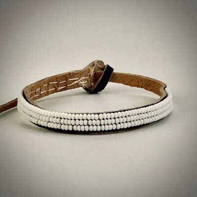 Bracelet one color white