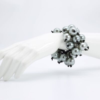 Bracciale con bacca di perle finte - grigio