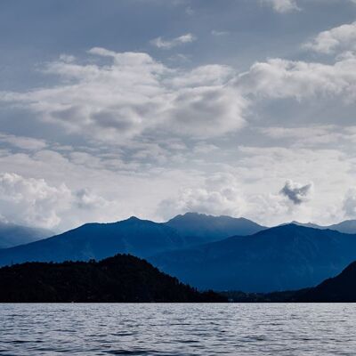 Mañana azul, lago de Como - 70x23 - Plexiglás