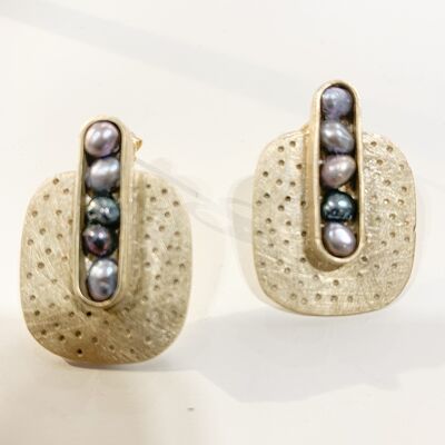 Lara DOTS LARAP5 gray earrings with gray pearls