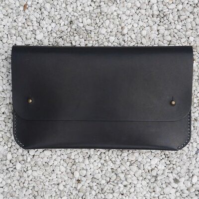 Clutch minimalista - azul marino