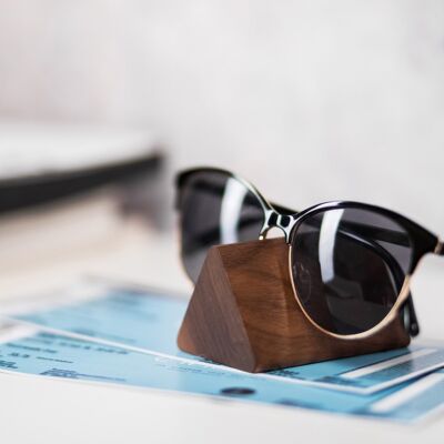 Design glasses holder - nut | Wood