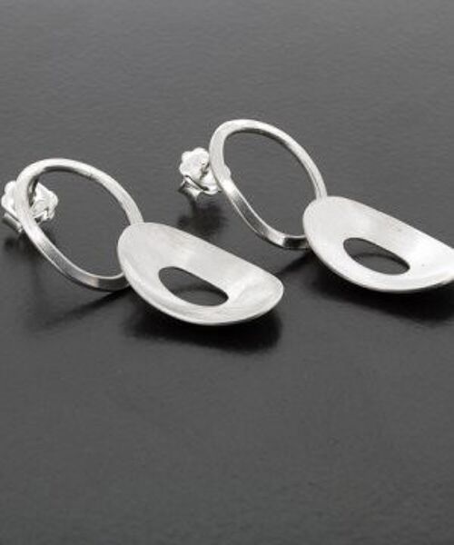Floating Oval Silver Dangling Earrings