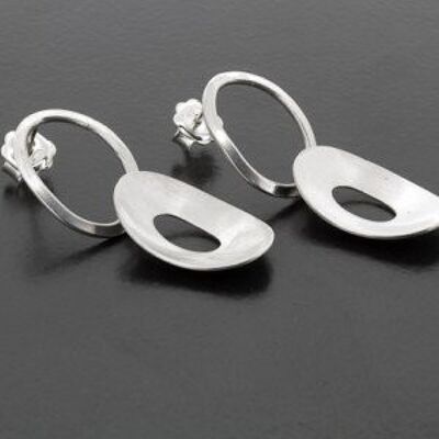 Floating Oval Silver Dangling Earrings
