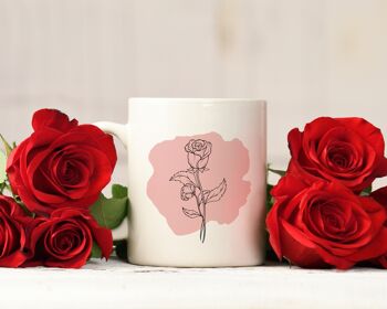 Tasse de fleurs de naissance de juin