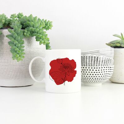 Tazza di fiori di nascita di luglio