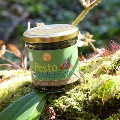 Pesto de frutos del bosque - con la diversidad del bosque - más es posible no vegetariano