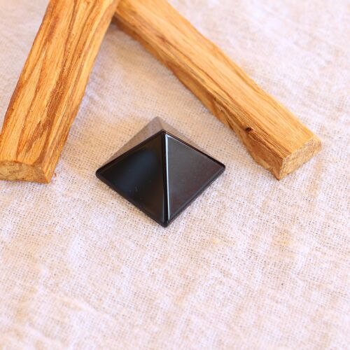 Pyramide en Obsidienne -3cm