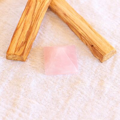 Rose Quartz Pyramid - 3cm