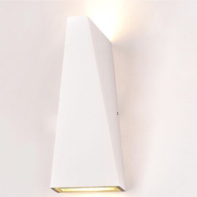 Geometrische LED-Wandleuchte. Weiße Lampe für moderne rechteckige Wände im Innen- und Außenbereich