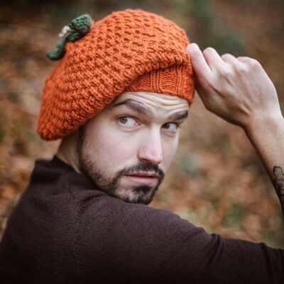 Orange Pumpkin beret hand knitted size M - Halloween