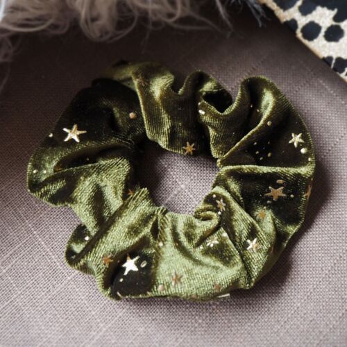 Stella Velvet Star Hair Scrunchie - Green