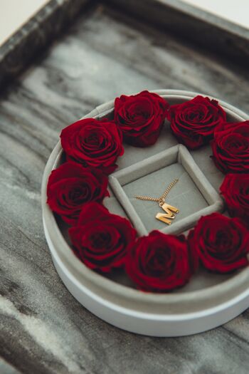 Coffret cadeau avec de vraies roses et bijoux initiales individuels - coffret à bijoux avec la lettre A 2