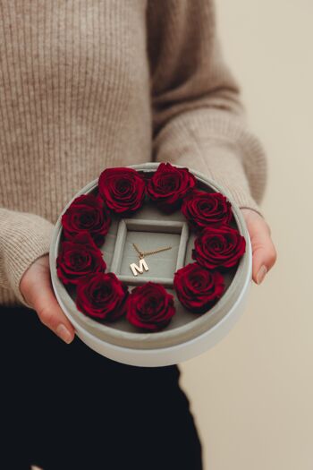 Coffret cadeau avec de vraies roses et bijoux initiales individuels - coffret à bijoux avec la lettre A 4