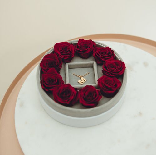 Geschenkbox mit echten Rosen und individuellem Initialen-Schmuck - Schmuckbox mit Buchstabe O