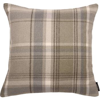 Coussin Tartan Beige Crème Héritage_43cm x 43cm 1