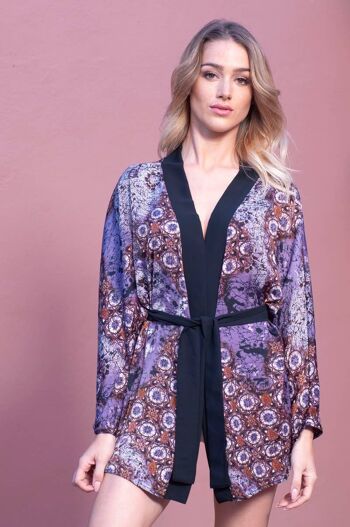Kimono violet de style japonais 1