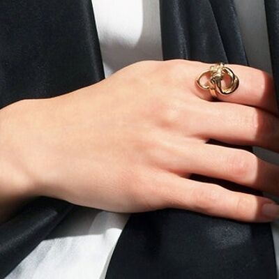 Knot Ring