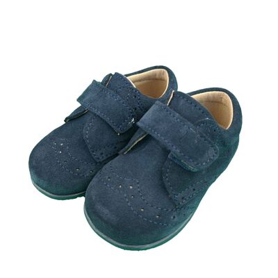 Scarpa in pelle blu con velcro e suola flessibile