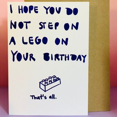 Espero que no pises una tarjeta de Lego