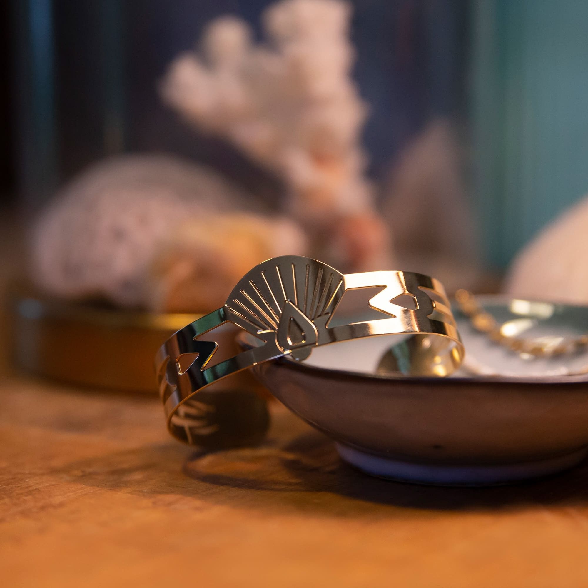 Gold-Lotus-Manschette