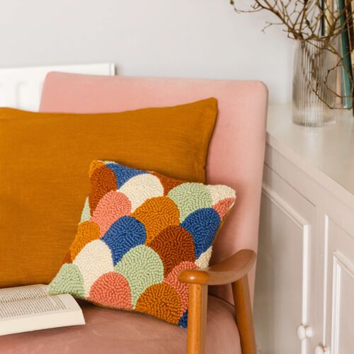 Scallop 70's punch needle cushion kit | Modern DIY craft kit