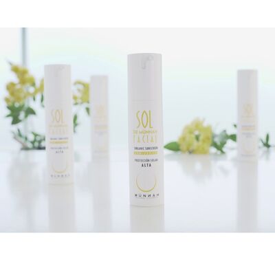 SOL DE MÜNNAH Facial - Crema facial protección solar natural, hidratante, antiarrugas y antimanchas con filtro físico contra UVA/UVB/UVC/IR