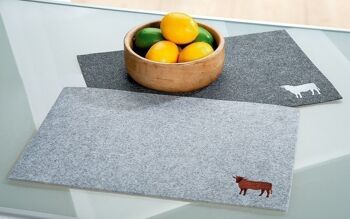 Set de table en feutre droite.vache VE 162093 1